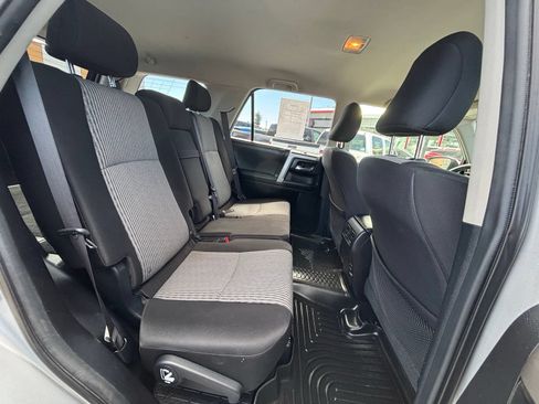 Used 2016 Toyota 4Runner SR5 AWD/4WD image 22
