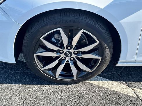 Used 2024 Chevrolet Malibu RS w/ LPO, Floor Liner Package image 12