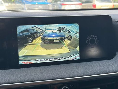 Used 2025 Nissan Kicks SV w/ Charging Package FWD image 28