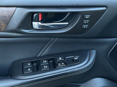 Used 2018 Subaru Outback 2.5i Limited image 12