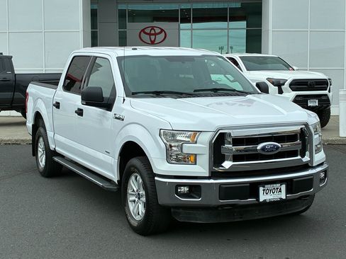 Used 2015 Ford F150 XLT w/ Equipment Group 301A Mid AWD/4WD image 2