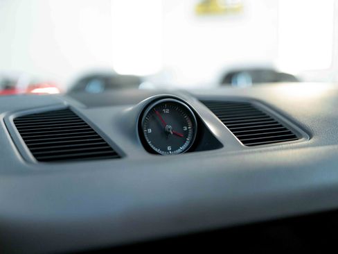 Used 2019 Porsche Cayenne image 61