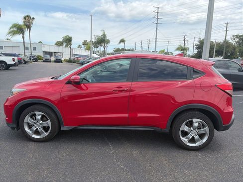 Used 2017 Honda HR-V EX image 4