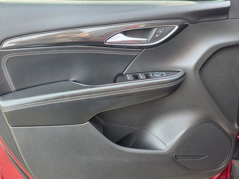 Used 2021 Buick Envision Preferred w/ Sport Touring Package image 12