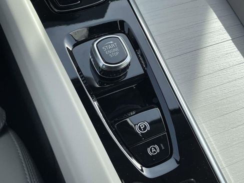 New 2026 Volvo XC60 T8 Ultra w/ Protection Package Premier image 21