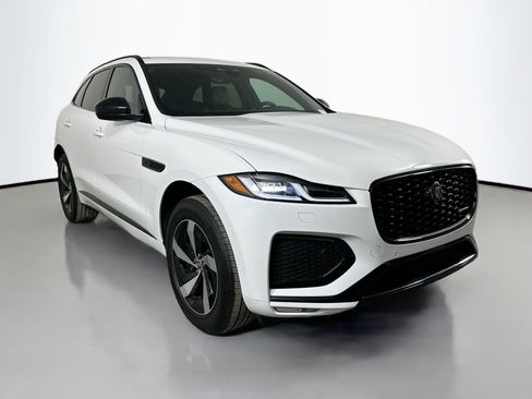 Used 2025 Jaguar F-PACE R-Dynamic S image 3