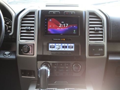 Used 2015 Ford F150 Lariat image 26