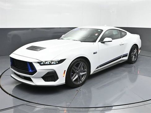 Certified 2025 Ford Mustang GT Premium RWD image 1