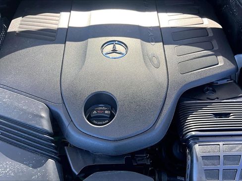 Certified 2025 Mercedes-Benz GLE 450 4MATIC image 33