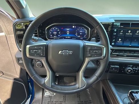 Used 2023 Chevrolet Silverado 1500 RST w/ Rally Edition AWD/4WD image 12