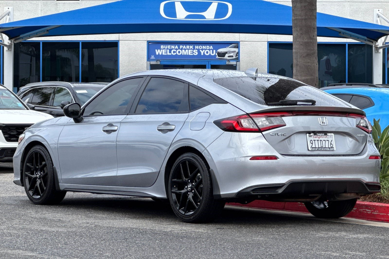 Used 2025 Honda Civic Sport image 3