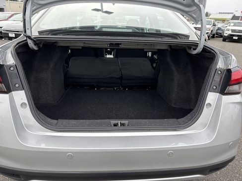 Used 2023 Nissan Versa SV image 28