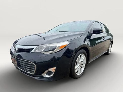 Used 2014 Toyota Avalon XLE FWD image 4