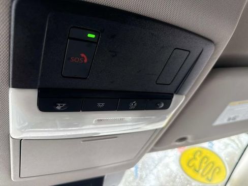 Used 2023 Nissan Rogue SV image 27