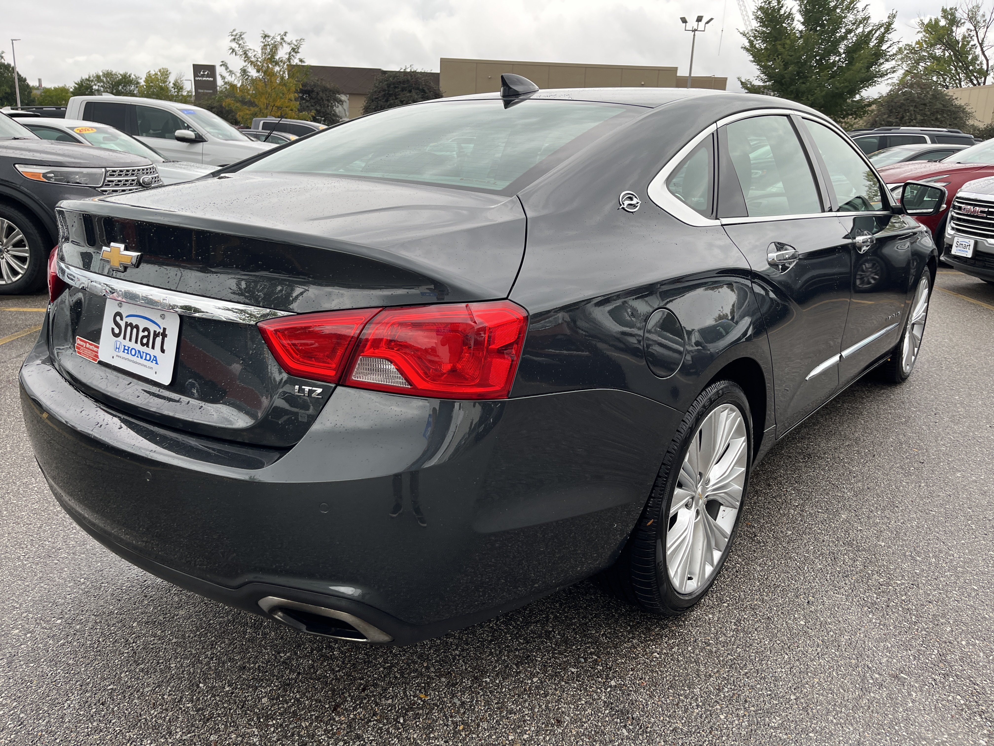 Used 2015 Chevrolet Impala LTZ FWD image 5