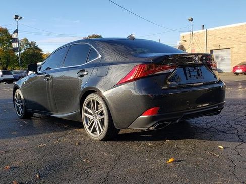 Used 2017 Lexus IS 200t image 4