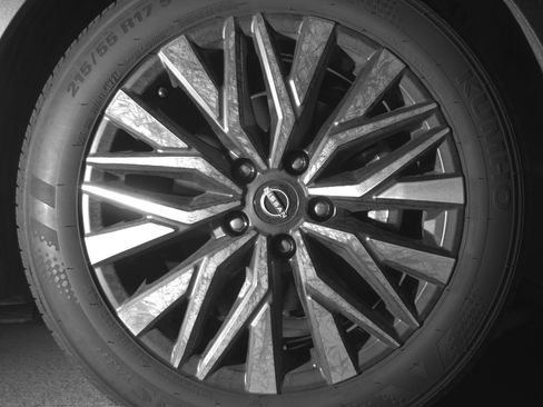 Used 2025 Nissan Altima 2.5 SV image 13