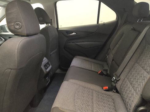 Used 2022 Chevrolet Equinox LT image 18