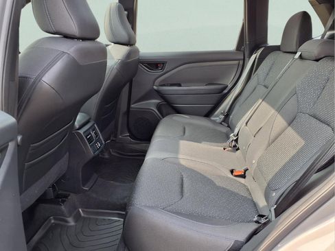 Used 2025 Subaru Forester Premium w/ Convenience Package #1 image 13