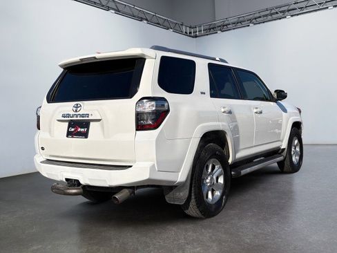 Used 2018 Toyota 4Runner SR5 Premium image 9