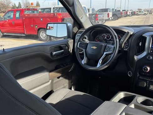 Used 2022 Chevrolet Silverado 1500 LT image 15