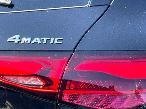 New 2026 Mercedes-Benz GLC 300 4MATIC image 11