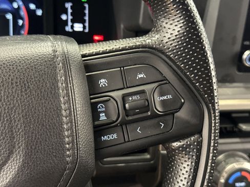 Used 2024 Toyota Tacoma SR5 AWD/4WD image 35