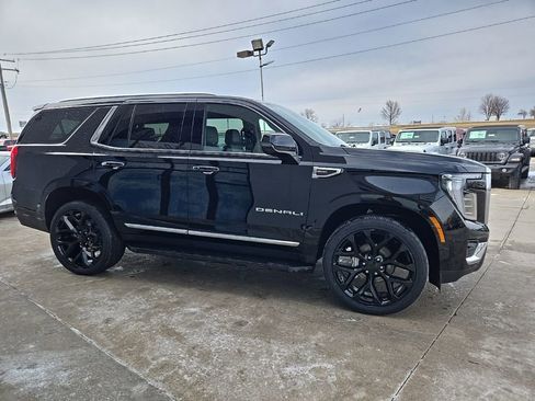 Used 2025 GMC Yukon Denali image 12