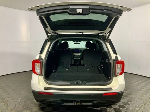 Used 2021 Ford Explorer XLT w/ Class III Trailer Tow Package AWD/4WD image 27