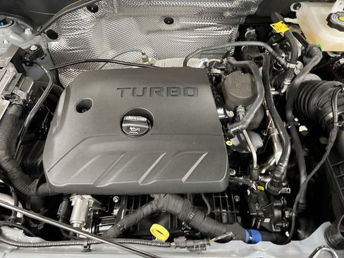 Used 2023 Buick Encore GX Essence w/ Experience Buick Package image 25