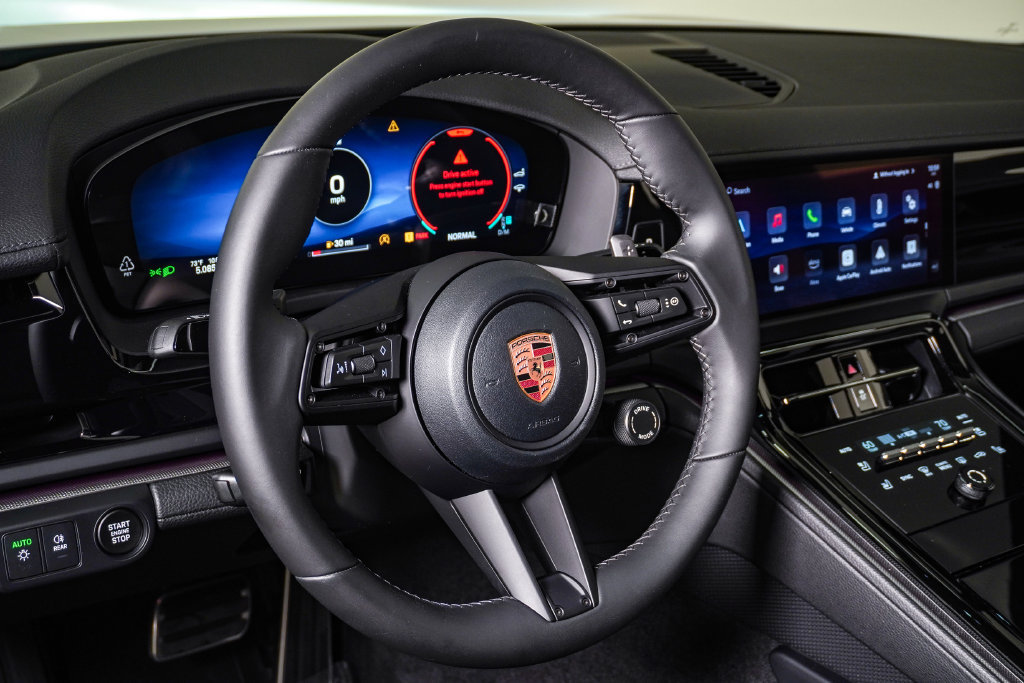 Certified 2026 Porsche Panamera 4 AWD/4WD image 19