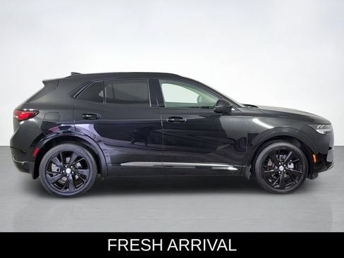 Used 2021 Buick Envision Essence w/ Technology Package I AWD/4WD image 2