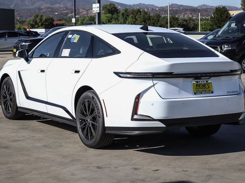 New 2026 Lexus ES 350e w/ Convenience Package FWD image 2