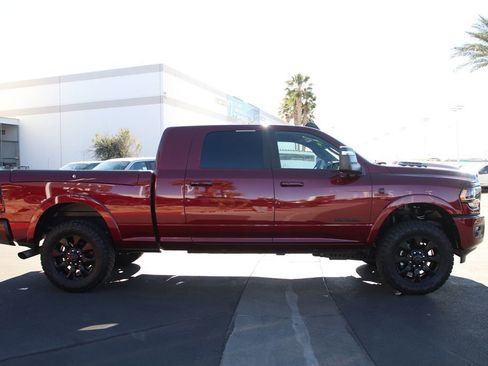 Used 2024 RAM 3500 Limited image 10