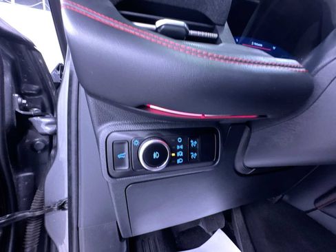 Used 2025 Ford Explorer ST image 8