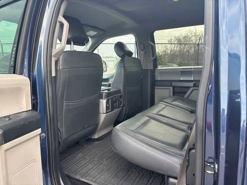 Used 2015 Ford F150 XLT w/ Equipment Group 302A Luxury image 13