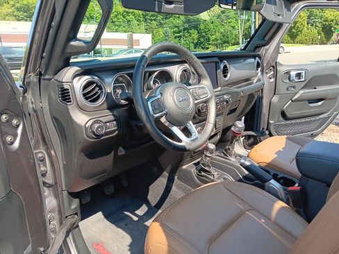 Used 2021 Jeep Wrangler Rubicon AWD/4WD image 21