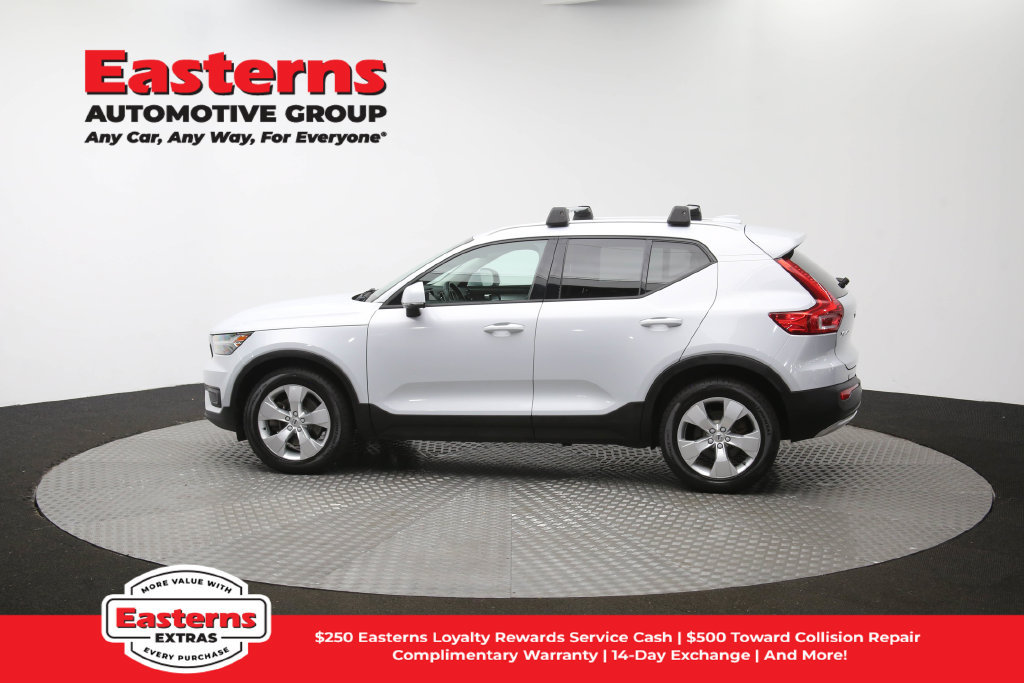 Used 2021 Volvo XC40 T4 Momentum FWD image 60