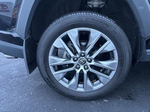 Used 2023 Toyota RAV4 Limited image 23