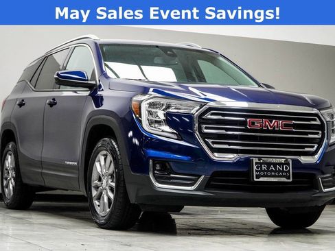 Used 2023 GMC Terrain SLT AWD/4WD image 4