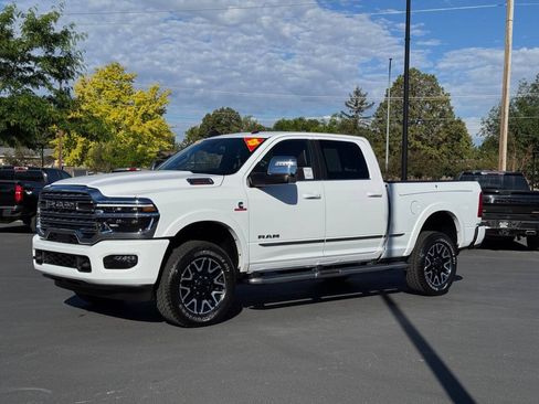 Used 2025 RAM 2500 Limited AWD/4WD image 12