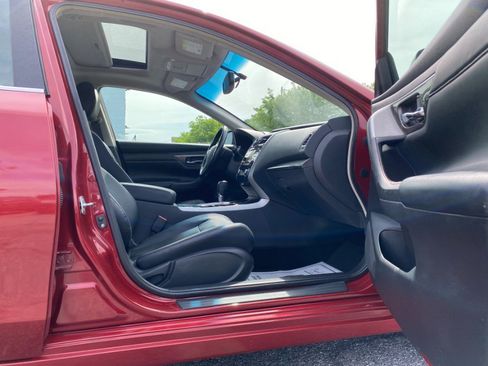 Used 2013 Nissan Altima 2.5 SL FWD image 14
