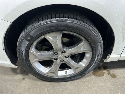 Used 2010 Toyota Venza AWD image 21