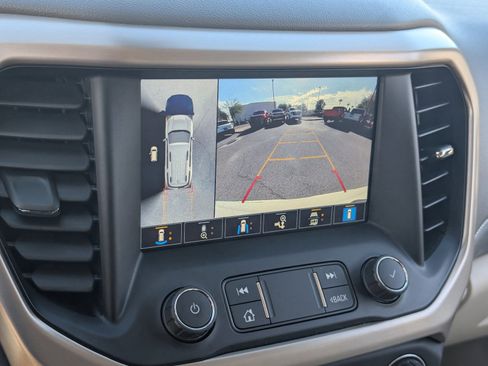 Used 2021 GMC Acadia Denali w/ Denali Technology Package image 28