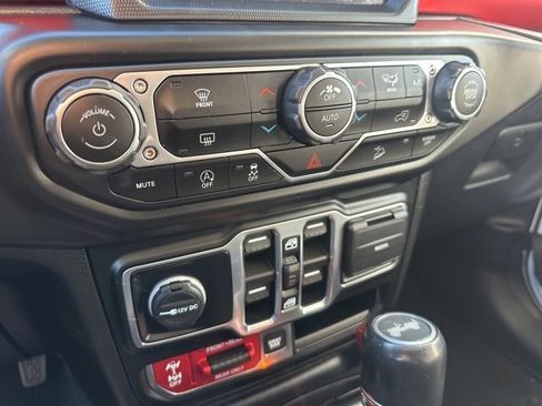 Used 2020 Jeep Wrangler Unlimited Rubicon w/ Dual Top Group image 30