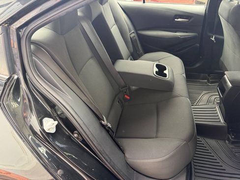 Used 2020 Toyota Corolla LE FWD image 11