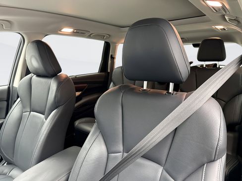Used 2022 Subaru Ascent Touring image 15