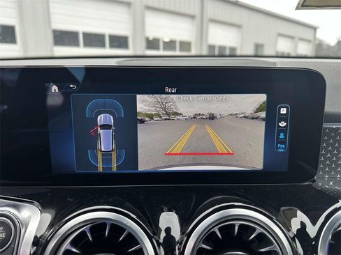 Certified 2025 Mercedes-Benz GLE 450 4MATIC image 19