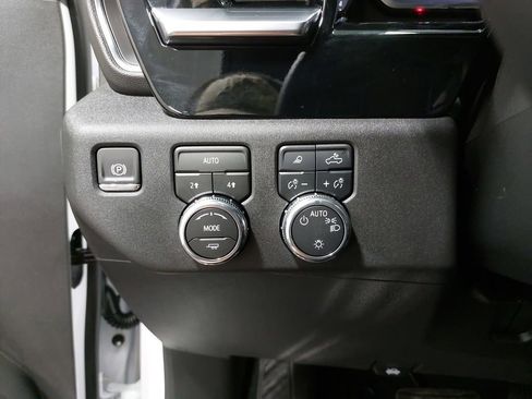 New 2026 GMC Sierra 1500 SLE w/ Preferred Package image 26