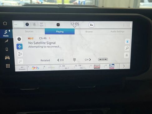 Used 2025 Jeep Gladiator Sport AWD/4WD image 38